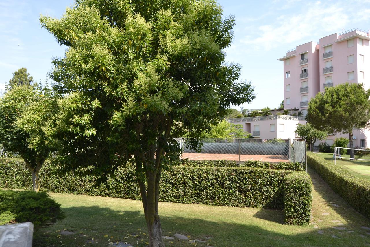 Residence Conero P. T. Blocco E Marcelli Exterior foto
